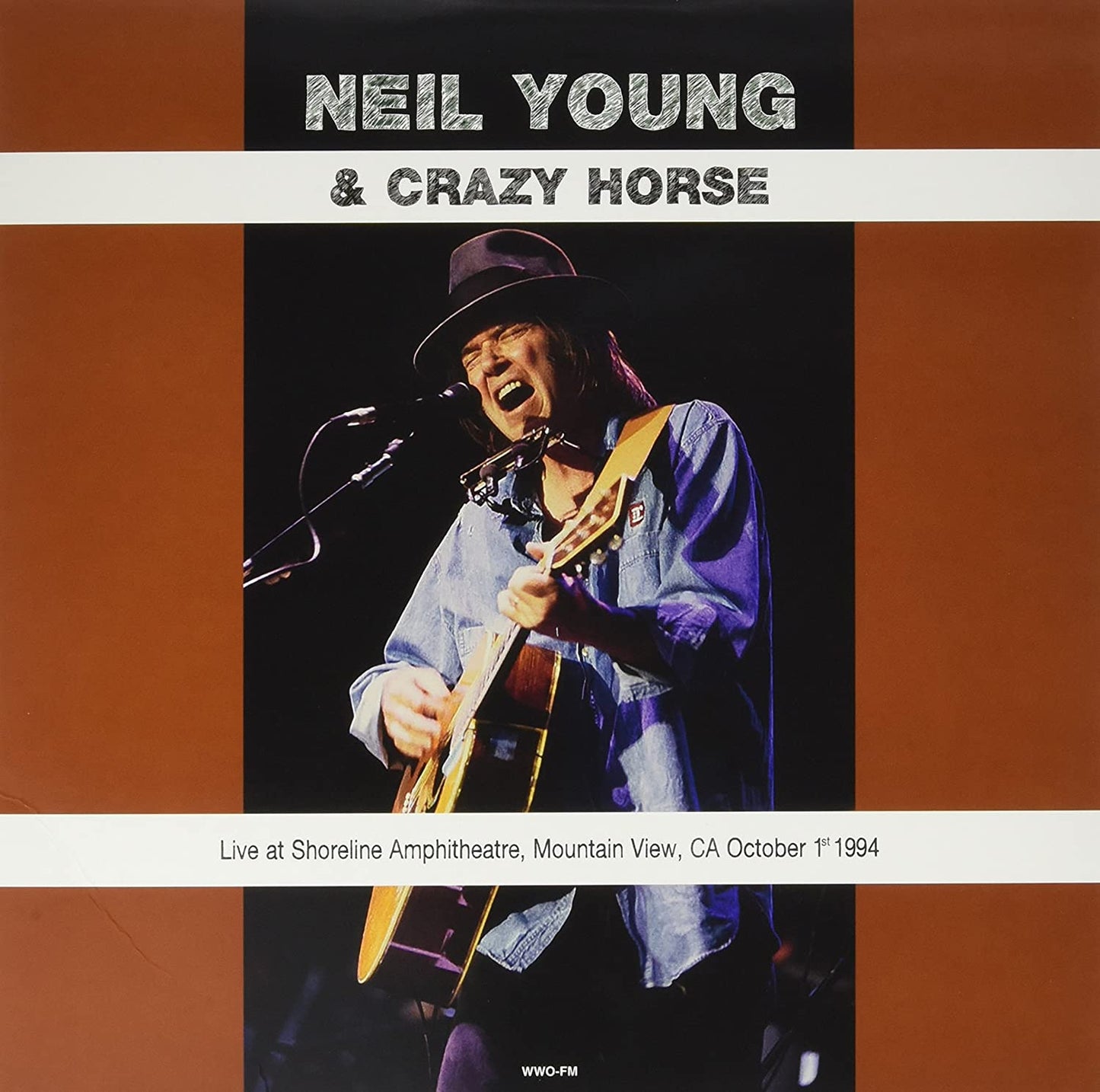 NEIL YOUNG - LIVE AT SHORELINE AMPHITHEATRE [COLOUR VINYL]